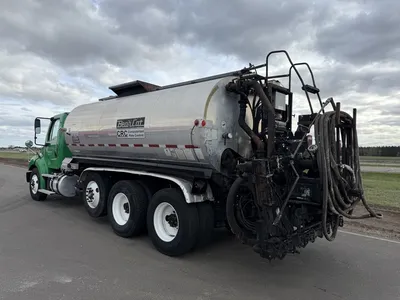 Used 2021 FREIGHTLINER BEARCAT ASPHALT DISTRIBUTOR Tanker trucks Minnesota US | Carco Truck & Equipment #1514032