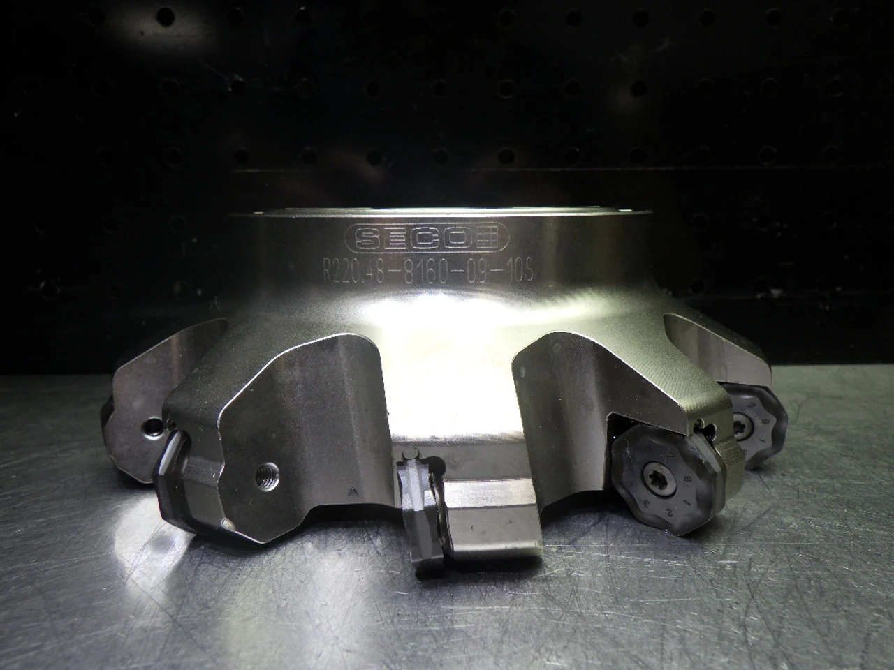 SECO 160mm Indexable Facemill 40mm Arbor R220.48-8160-09-10S (LOC2458B)