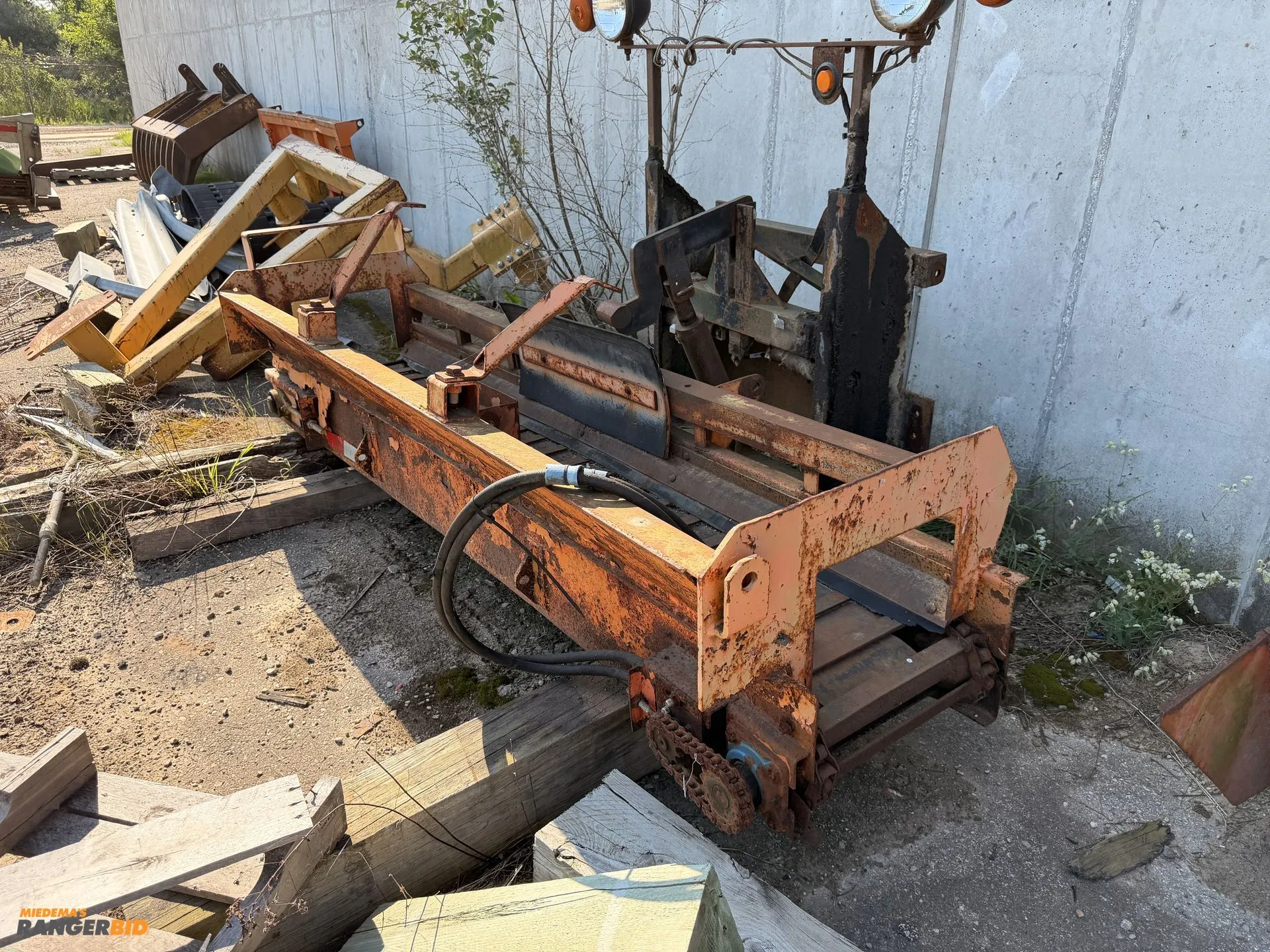 Used TAILGATE SANDER / SALTER _UNKNOWN_ Misc Spreaders Michigan US | Miedema Asset Management Group #1320851