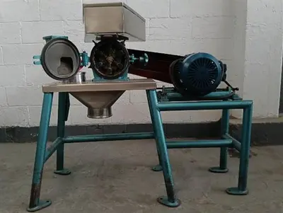Pulvex model 200 carbon steel hammer mill