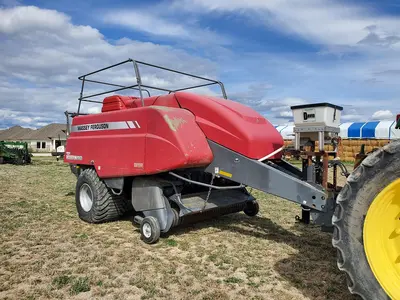 USED 2012 MASSEY FERGUSON 2170