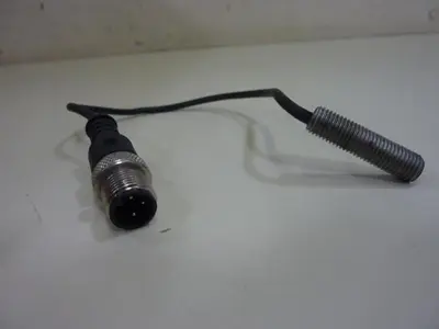 USED BALLUFF BES 516-324-E4-C-S4-00,2