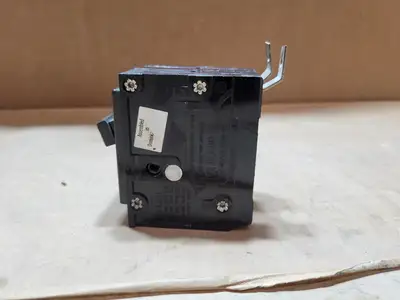 Used CUTLER-HAMMER BA240 Switchgears British Columbia CA | Lenmark #1438559