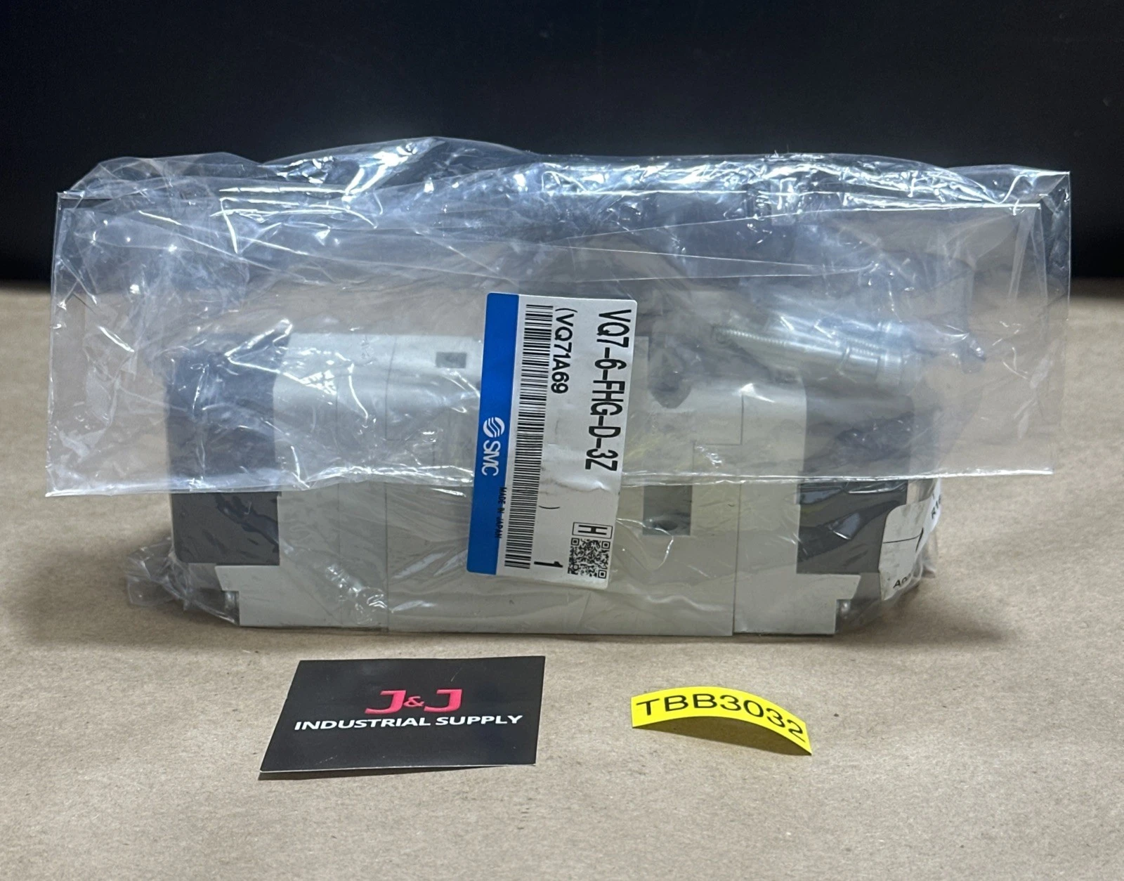 NEW SMC VQ7-6-FHG-D-3Z