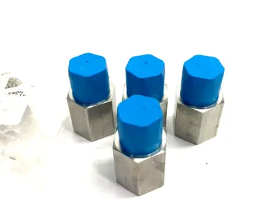 USED SWAGELOK STAINLESS STEEL PIPE ADAPTER FITTING 1/2"