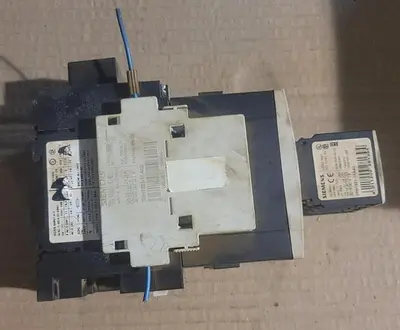 USED SIEMENS 3RT1035-1BB40