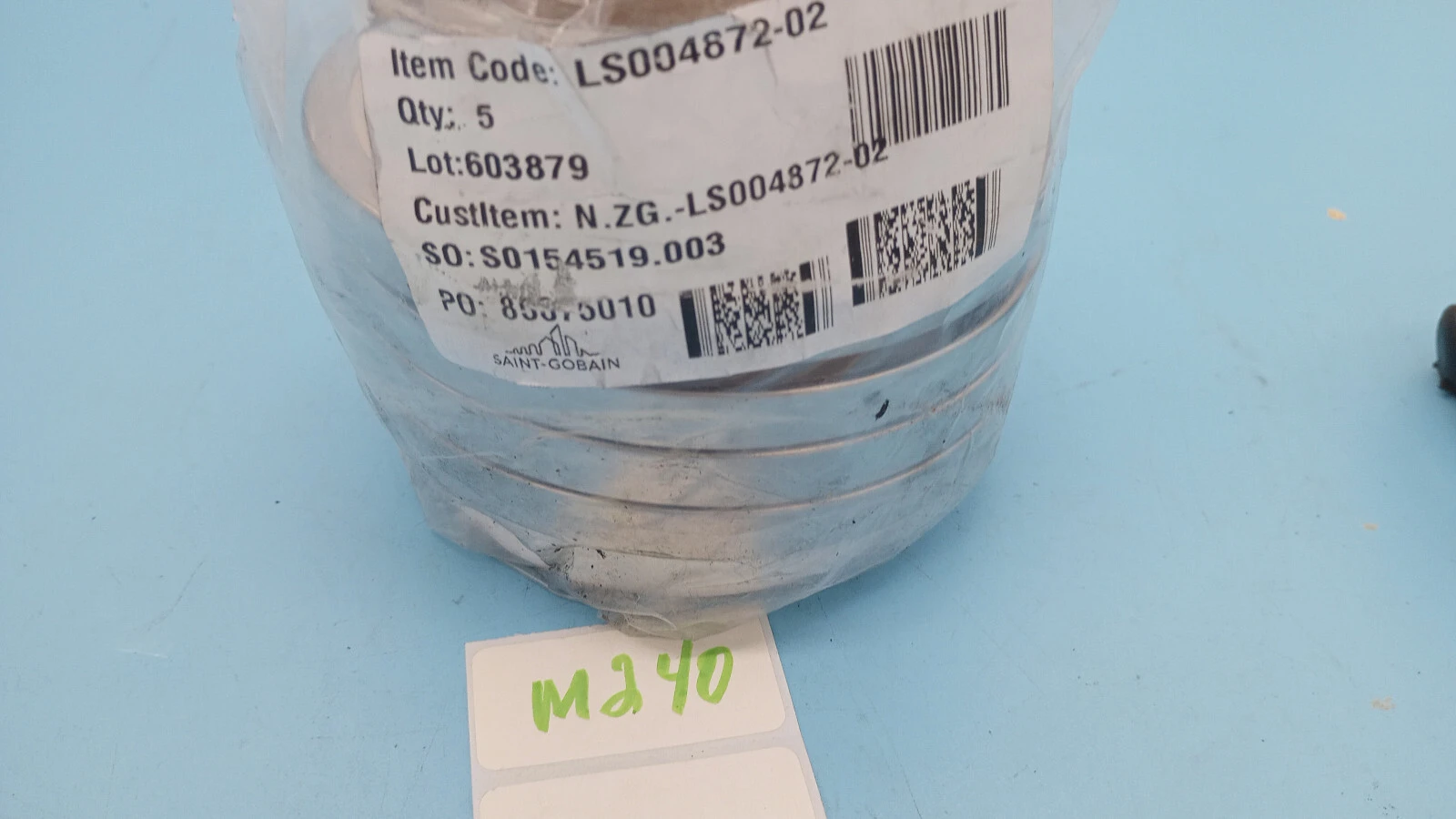 NEW Saint Gobain LS004872-02