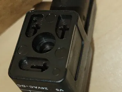 NEW CNE CNE MD6-V5 Solenoid Valve 24V