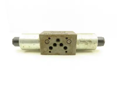 Moog Hydrolux WE43P10CB03C0BN Directional Control Solenoid Valve 24VDC