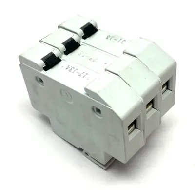 USED FERRAZ SHAWMUT ULTRASAFE MIDGET FUSE HOLDER