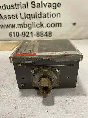 Honeywell L604A 1177 Pressuretrol Pressure Controller 5-50PSI 250V