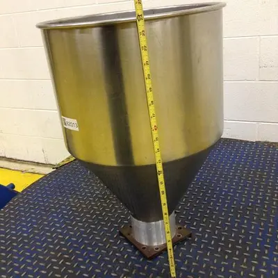 USED METAL FABRICATOR HOPPER013