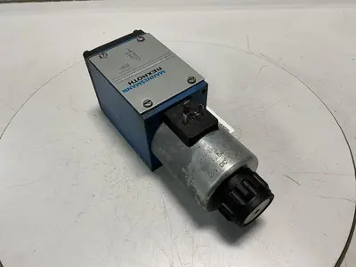 USED REXROTH 5-4WE10C32/CG24N9K4/A12