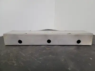 24" x 5" x 3" Splitter Box