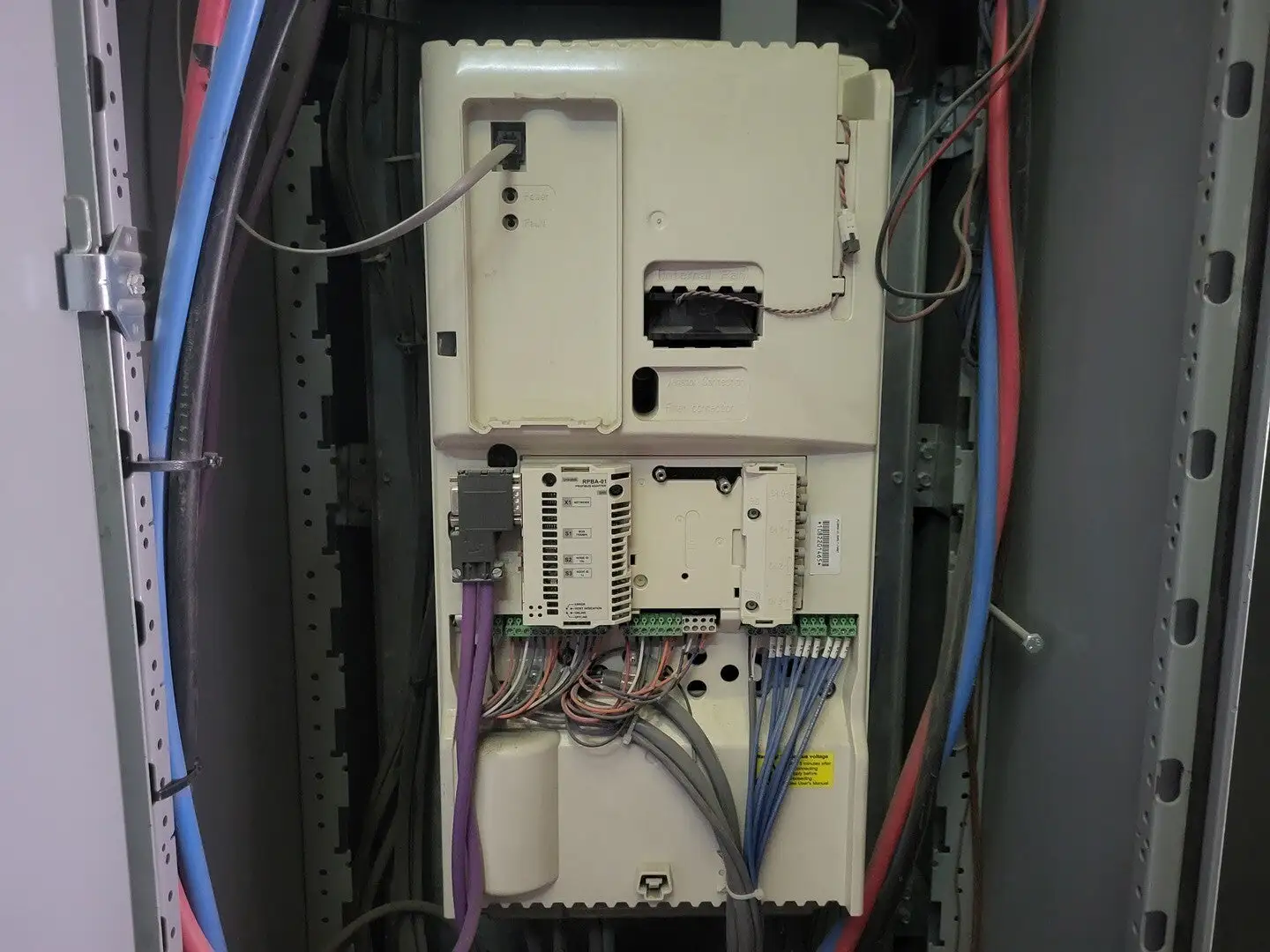 Used ABB ACS-800-U1-0060-7 Switchgears British Columbia CA | Lenmark #242177