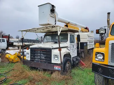 USED 1983 INTERNATIONAL 1954