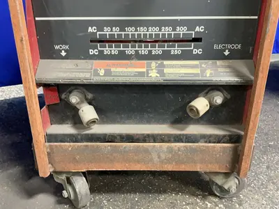 Used LINCOLN ELECTRIC IDEALARC 250 Arc Welders Ohio US | HGR 24 #1506567