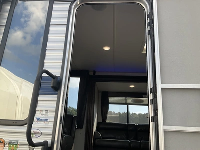 Used 2019 FOREST RIVER CHEROKEE LIMITED 264RL Campers, Caravans, Motorhomes Michigan US | Miedema Asset Management Group #1425175