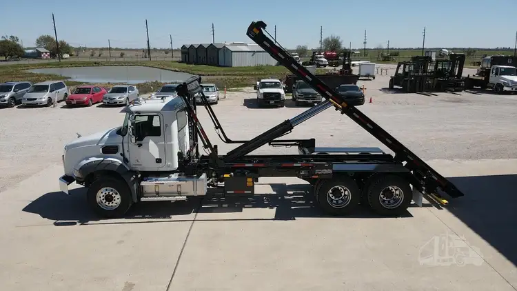 New | in-Stock 2025 MACK GRANITE 64BR Rolloff Trucks Texas US | Roll Off Truck World #1491900