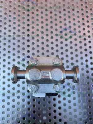 USED SAUNDERS DIAPHRAGM VALVE W/ 1/2" SANITARY FITTING