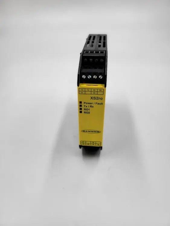 Used BANNER BANNER XS2RO PN: 85075 SAFETY CONTROLLER RELAY SAFETY OUTPUT MODULE PLC Input & Output | ND Industrial Surplus #1211452