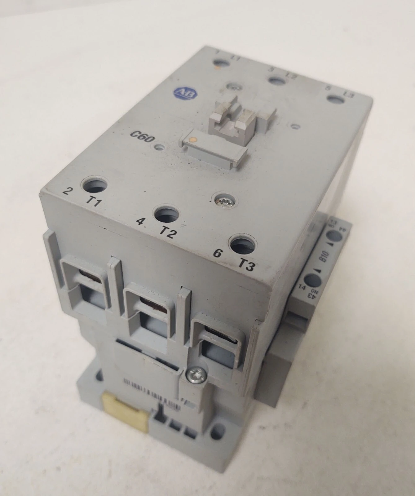 USED Allen-Bradley 100-C60*00