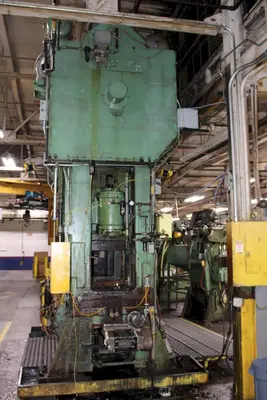 MINSTER 300 TON SSDC Straight Side, Double Crank (Single Action) Presses | Timco, Inc. (11)