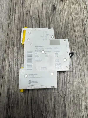SCHNEIDER A9F74102 A9F74101 Electrical/PLC/Automation | ESS Industrial Equipment Sales (6)