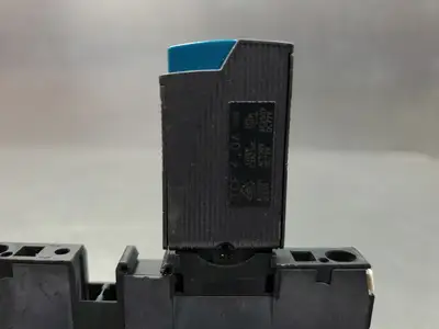Phoenix Contact TCP 4.0A Resettable Fuse w/Typ ST 4-FSI/C Terminal Block. 4E-42