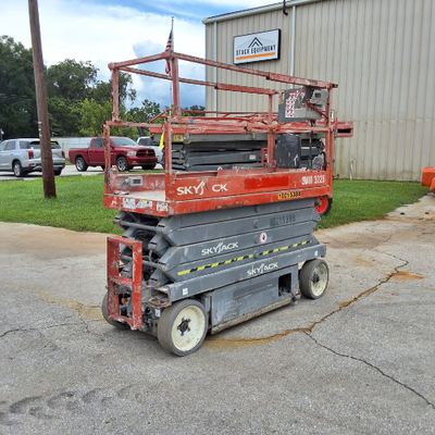 USED 2014 Skyjack SJ3226