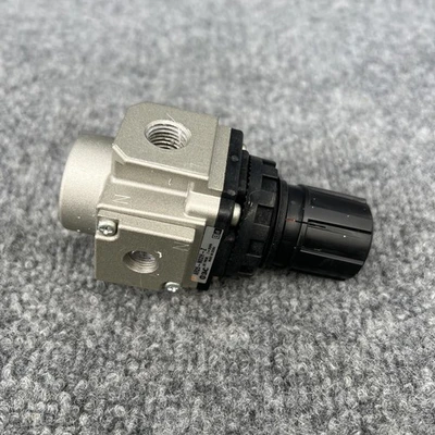 Used SMC AR25-N02H-Z Air Pressure Regulators California US | Davliegogo LLC #1705357