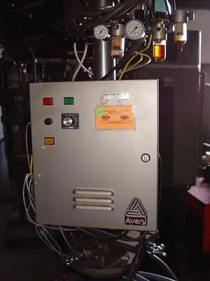 USED 1990 AVERY 500-HD