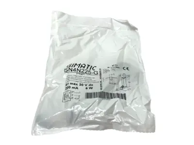 New | in-Stock Gimatic Programmable Magnetic Sensor for C-Slot, 3 PNP Digital Outputs Proximity Sensors Michigan US | Maverick Industrial Sales #1469041