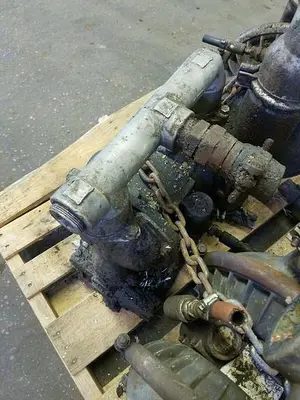 USED WILDEN MOUNTING BRACKET