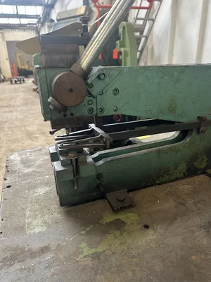 HUNTON BENCH 12/9B tooling and equipment | Bowland Trading Ltd (2)