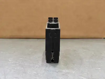 15 Amp, 1 Pole, 120/240 volts Circuit Breaker