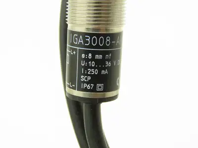 IFM Efector IG5932 Proximity Sensor Switch Capacitive 18mm IGA3008-ANKG Lot of 2