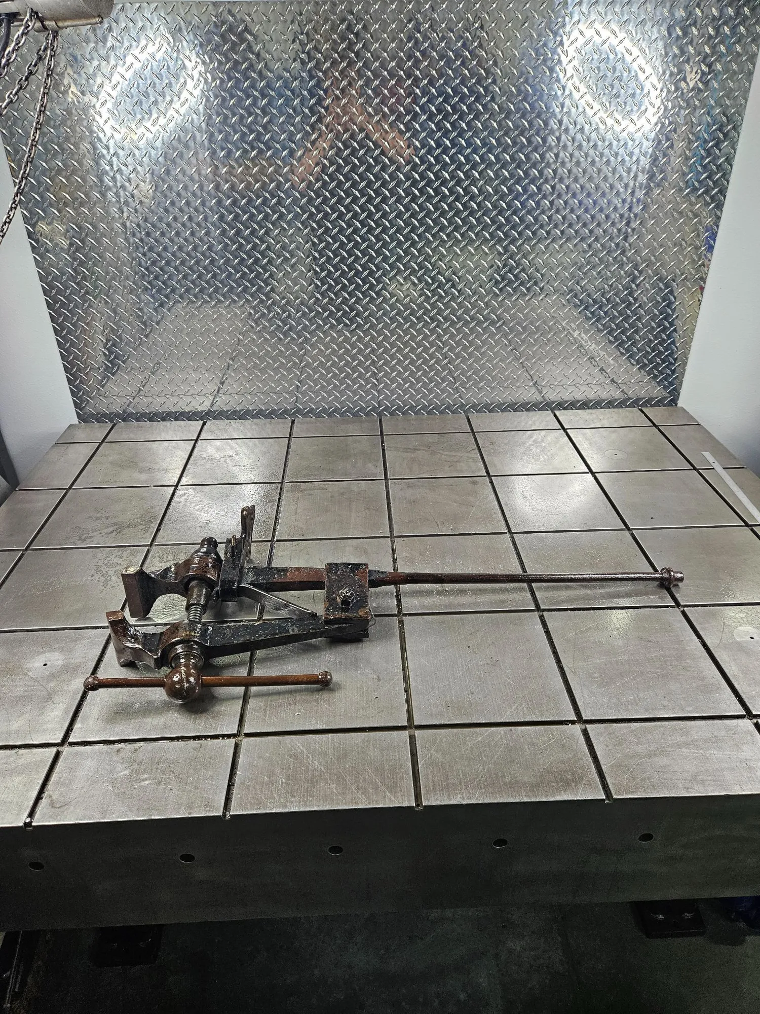 4" BLACKSMITH POST VISE 3.5" Open 32 5/8" Post Length #7989