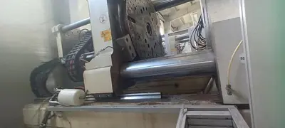 USED 2008 KRAUSS MAFFEI 650-1000-520 CZ