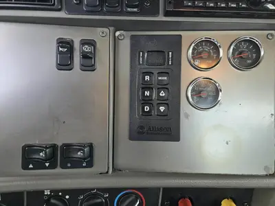 USED 2014 KENWORTH T370