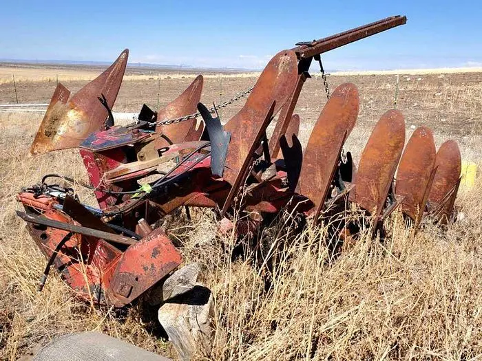 Used WATTS 5 BOTTOM Moldboard Plows Idaho US | Berry Machinery #911085