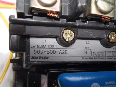 USED ALLEN-BRADLEY COMBINATION MOTOR CONTROLLER
