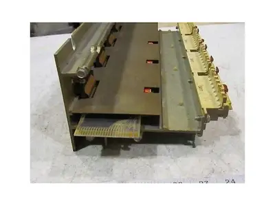 Gould Modicon B546 I/O Input Output PLC Slot Rack Housing Chassis