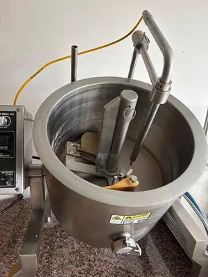 USED SAVAGE BROS CO. 2411