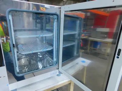 Used VWR 2.6CF Miscellaneous Laboratory Equipment Texas US | Aucto #1459891