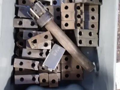 Dillon Misc. Chuck Jaws, Tool Holder