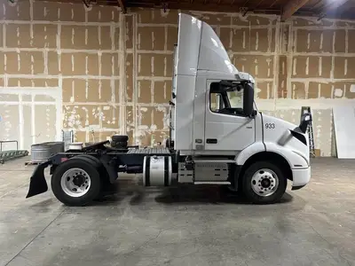 Used 2021 VOLVO VNR42T300 Conventional trucks California US | Ben Kaplan Equipment #1402920