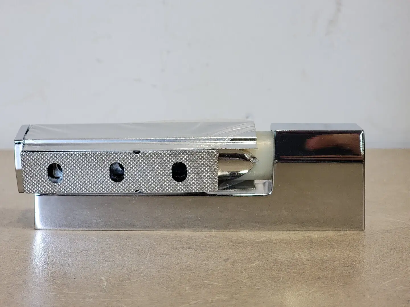 1-1/4" Reversible Cam-Lift Hinge R50-2850-H