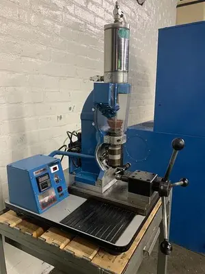 3551-400 GoldPro AB-100-4 MANUAL Plastic Injector Molding Machine with Reinforced Base