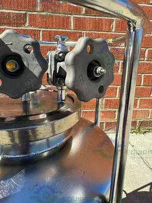 USED ALLOY PRODUCTS 10 LITER STAINLESS STEEL PROCESS / PRESSURE VESSEL 40 PSI